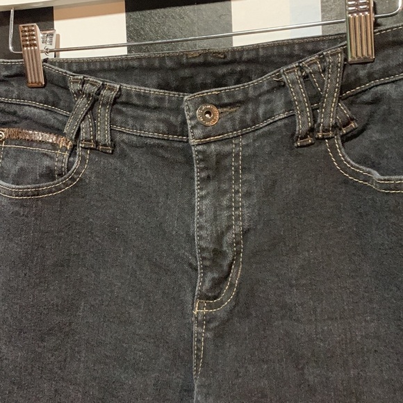 Y2K Slight Flare Faux Leather Trimmed Dark Wash Denim Jeans Woman’s Size 8 - Picture 4 of 13